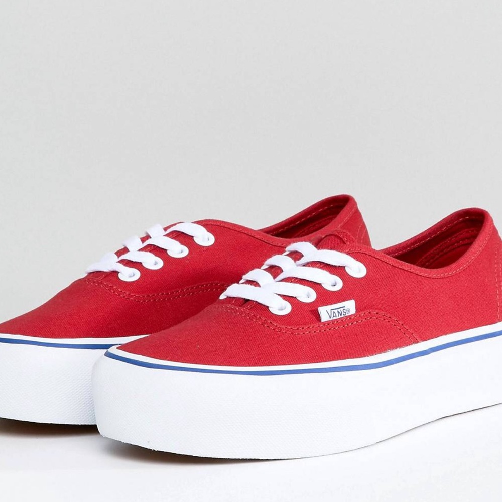 Vans Authentic Platform in Racing Red